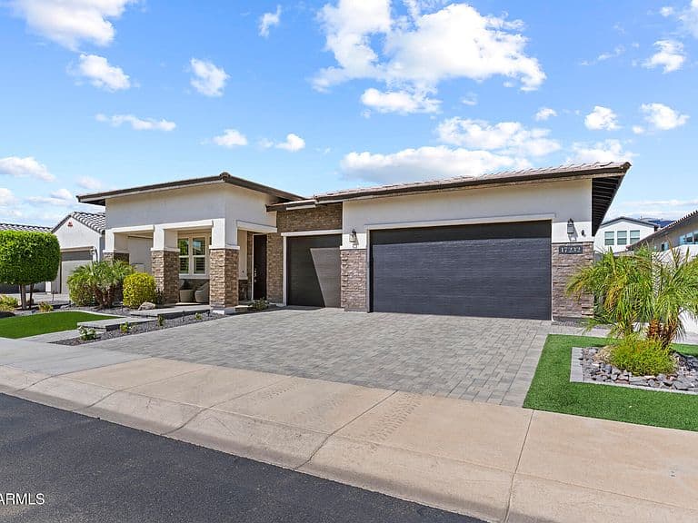 17232 W MOUNTAINAIR Street photo 3