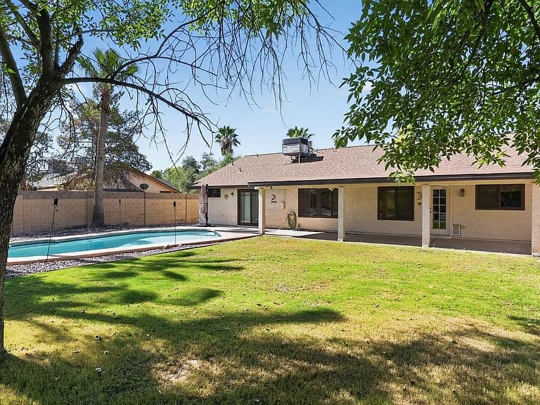 4900 W EARHART Way photo 3