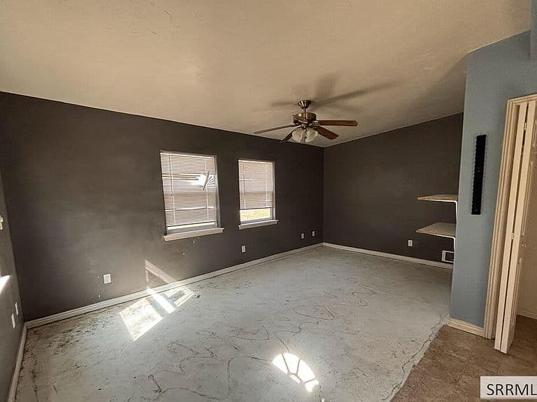 884 Wandell Ct photo 2