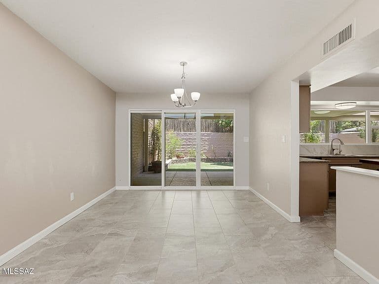 2130 N Calle De Vida photo 5