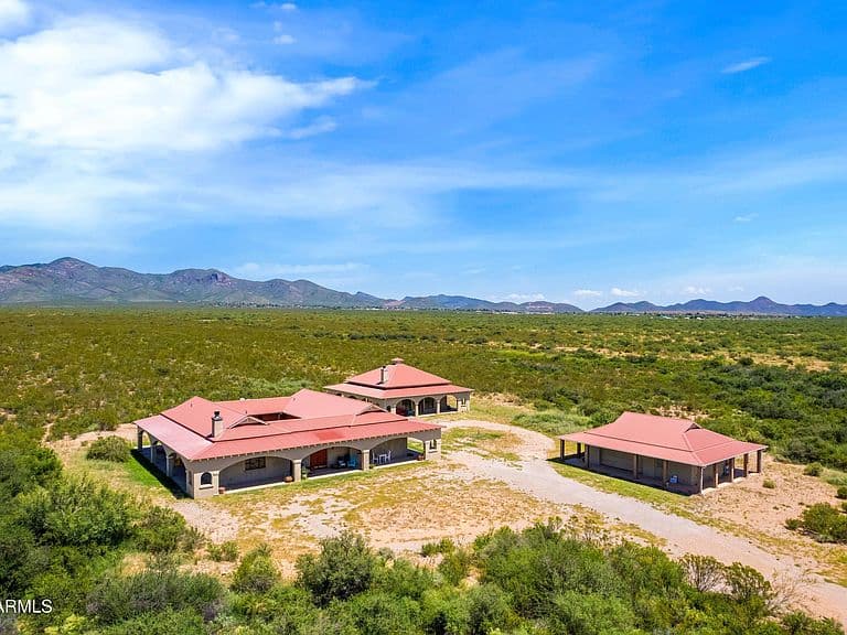 2076 W Tierra Contenta Trail photo 1