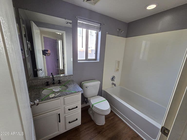 775 E LESLIE Avenue photo 3