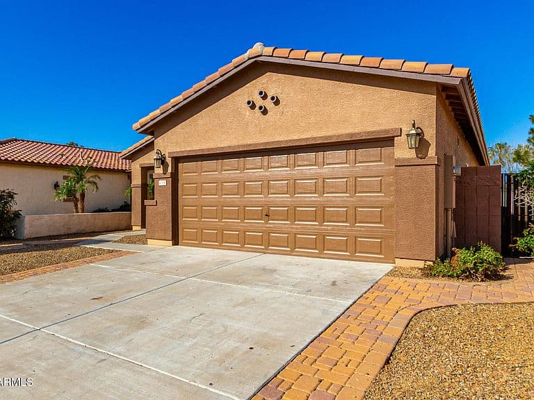 41490 N Cherry St photo 4