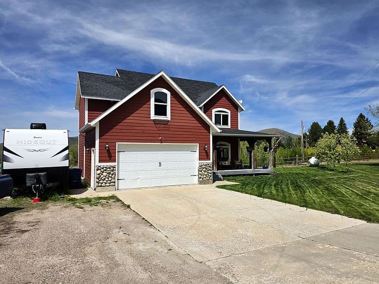 416 E Corwin Ln photo 2