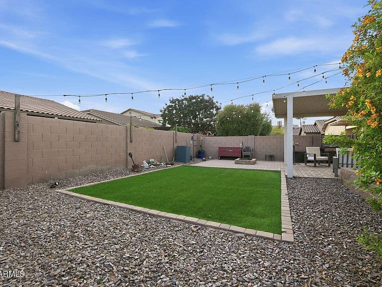 859 W HARVEST Road photo 2