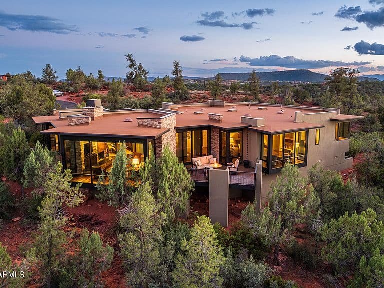 15 RAWHIDE Drive photo 1