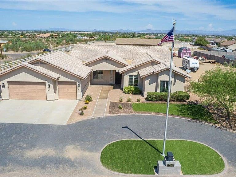 7106 W HOMBRE Road photo 2