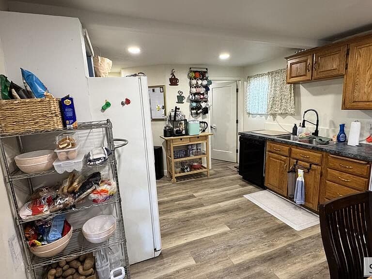 371 N 200 W photo 5