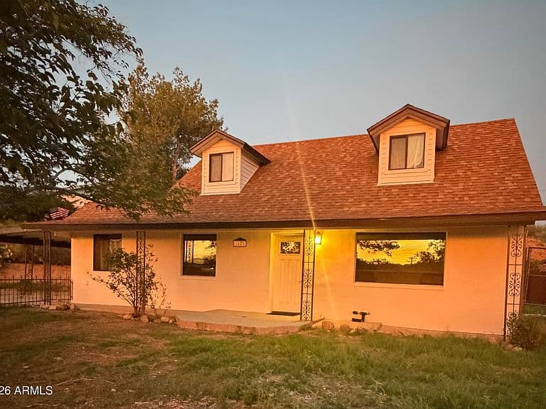 1402 E Mesquite Street photo 3