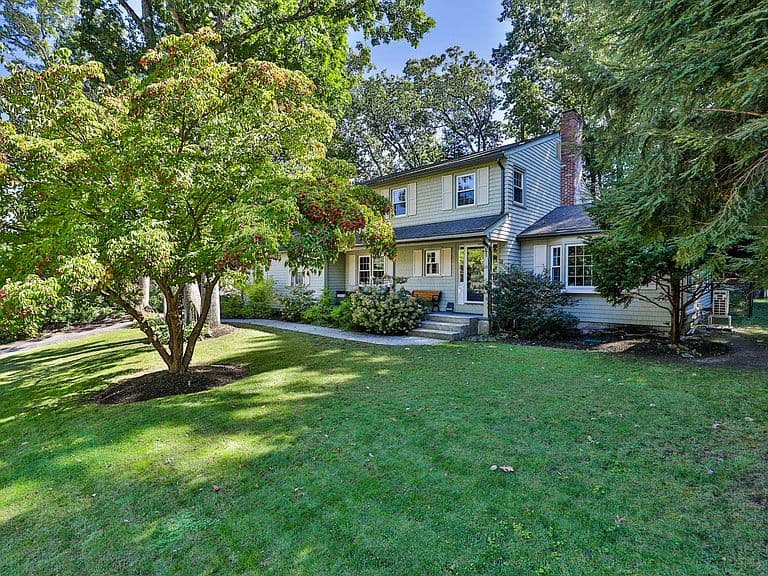 14 Birch Hill Drive photo 4