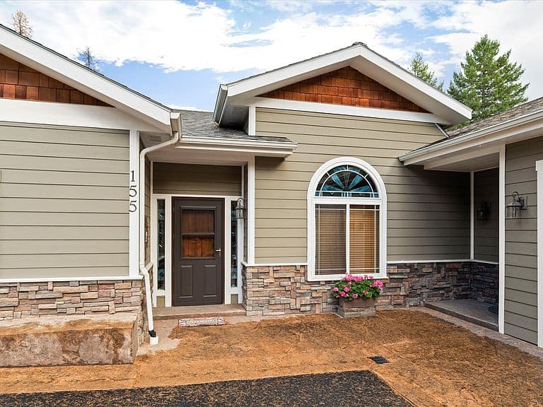 155 Wulff Ln photo 2