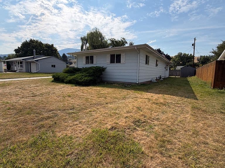 97 Lacota Dr photo 4