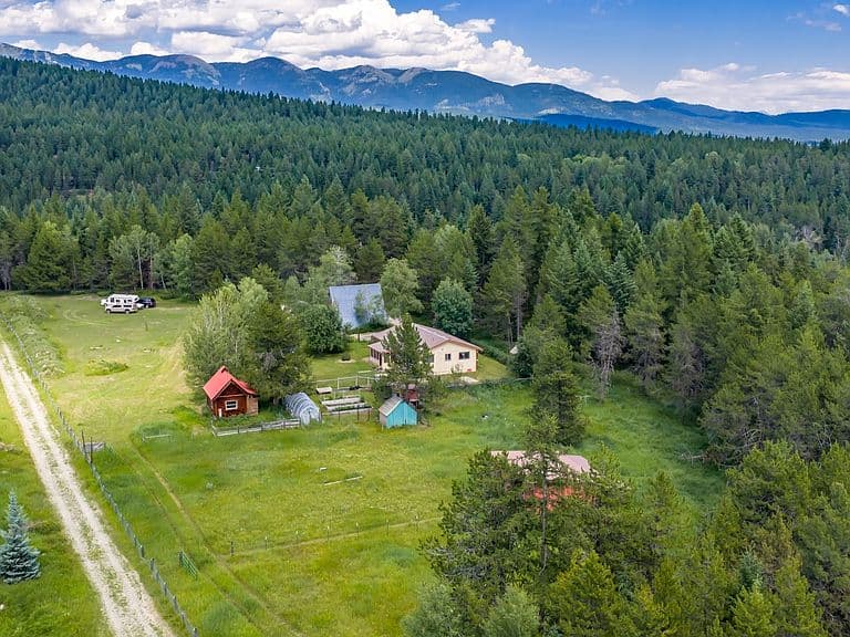 300 Spencer Hill Dr photo 1
