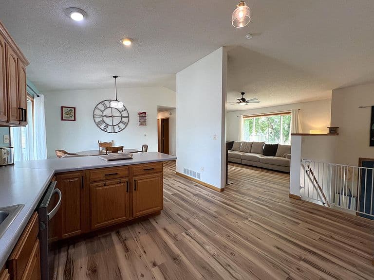 1516 17th Ave S photo 5