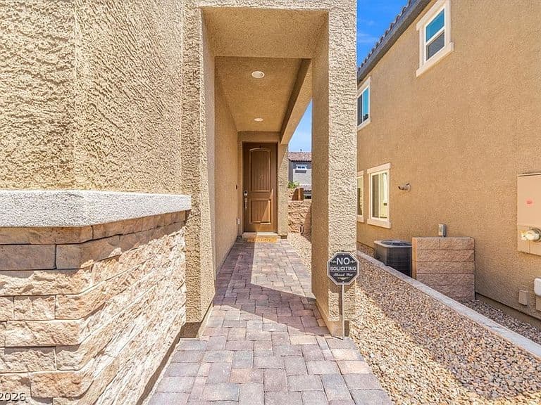 10596 Deibel Ave photo 5