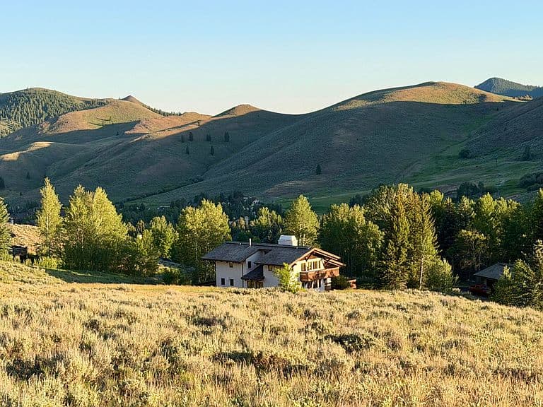 107 Skyline Spur photo 1