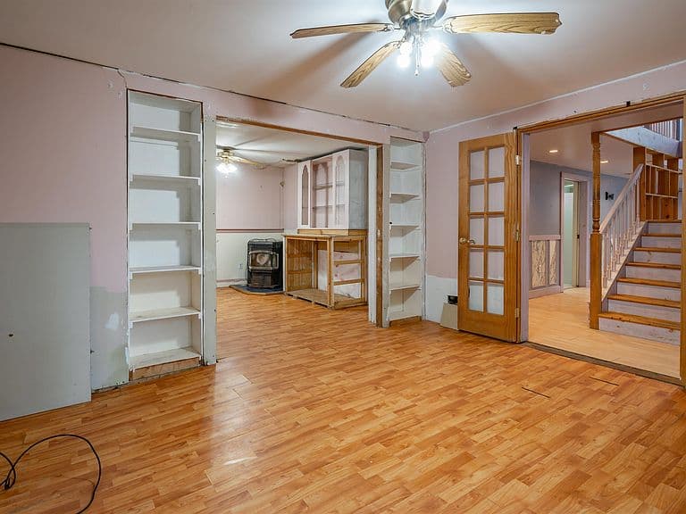166 Woodbound Road photo 5