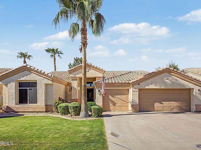 1830 W WISTERIA Drive photo 5