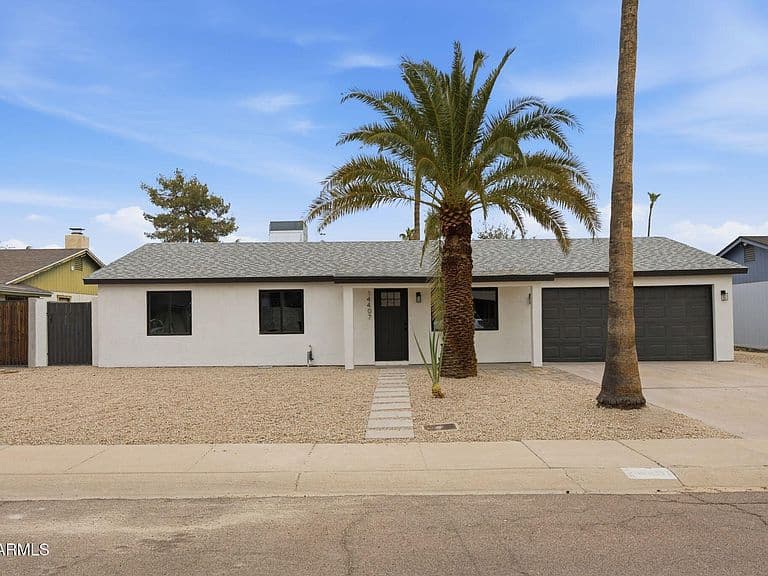 14407 N 37TH Court photo 2