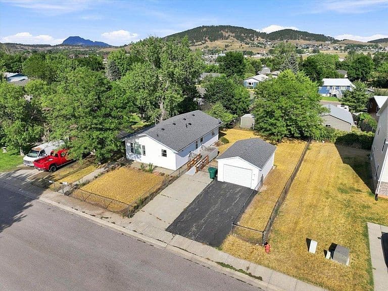 2614 Cottontail Dr photo 3