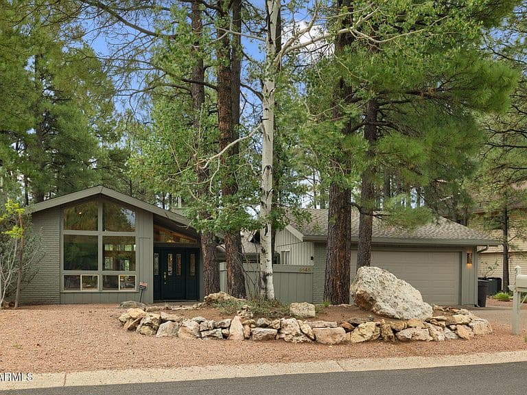 5145 E Hickory Drive photo 1