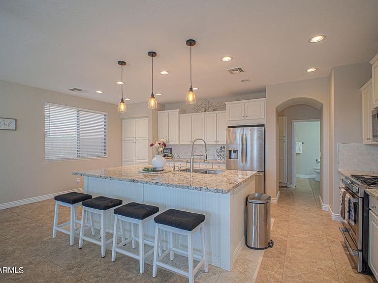 42133 W Arvada Court photo 4