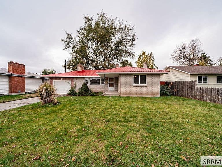 1300 Bower Dr photo 1