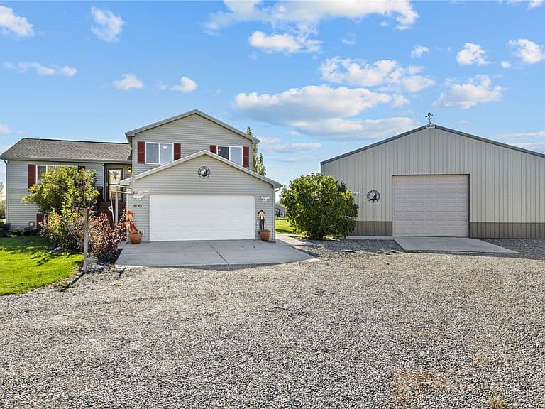 8060 Canyon Dr photo 2
