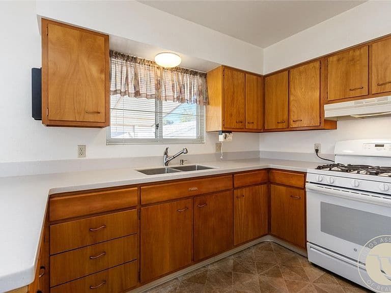 4154 Phillip St photo 4
