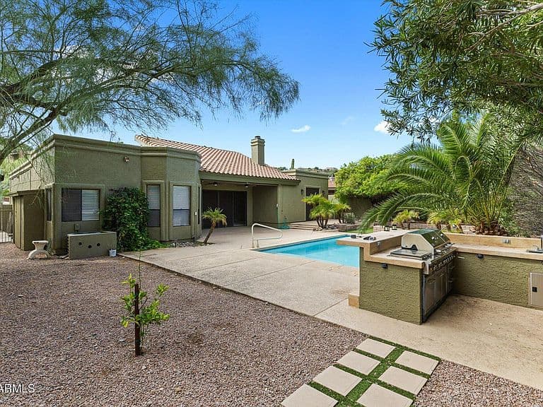 17116 E GRANDE Boulevard photo 3