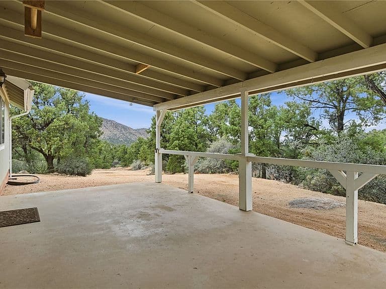 5640 E Blue Jay Rd photo 4