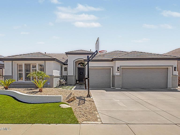 7247 W MELINDA Lane photo 2