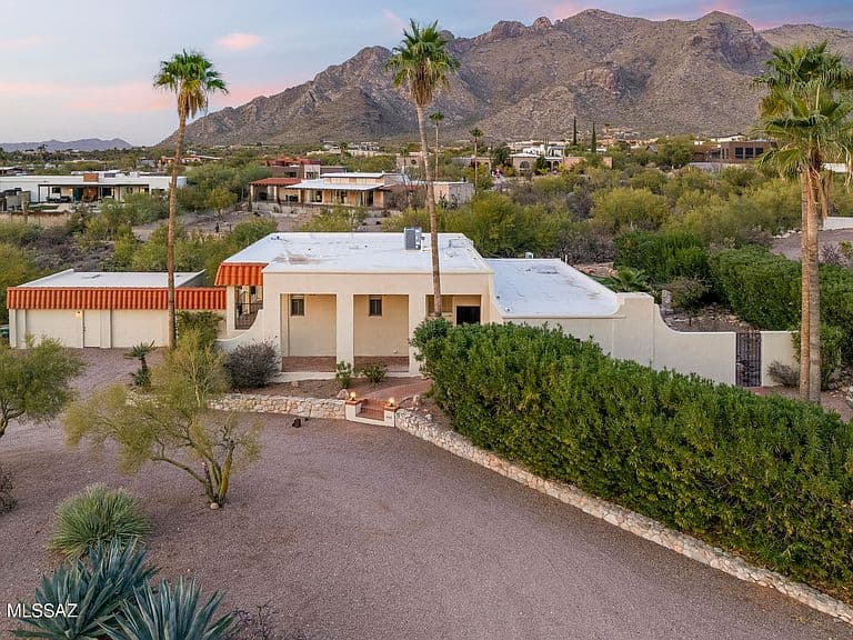 1435 E Indian Wells Rd photo 3