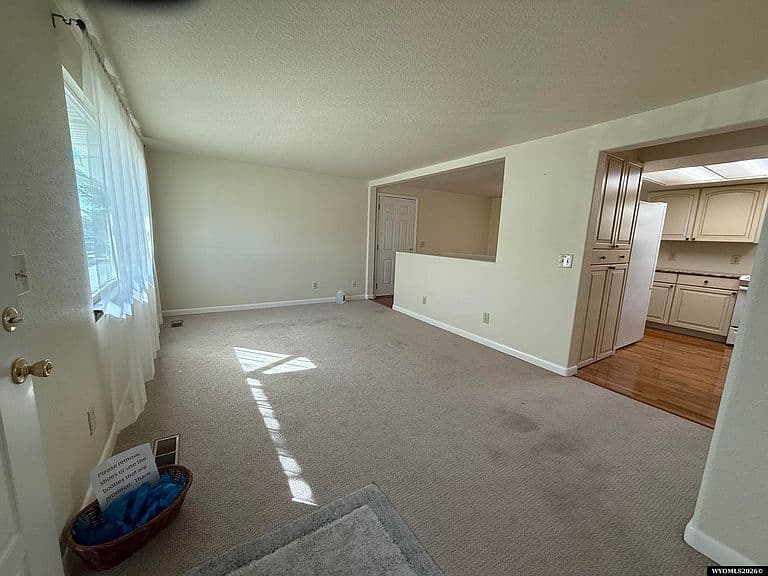710 Central St photo 2