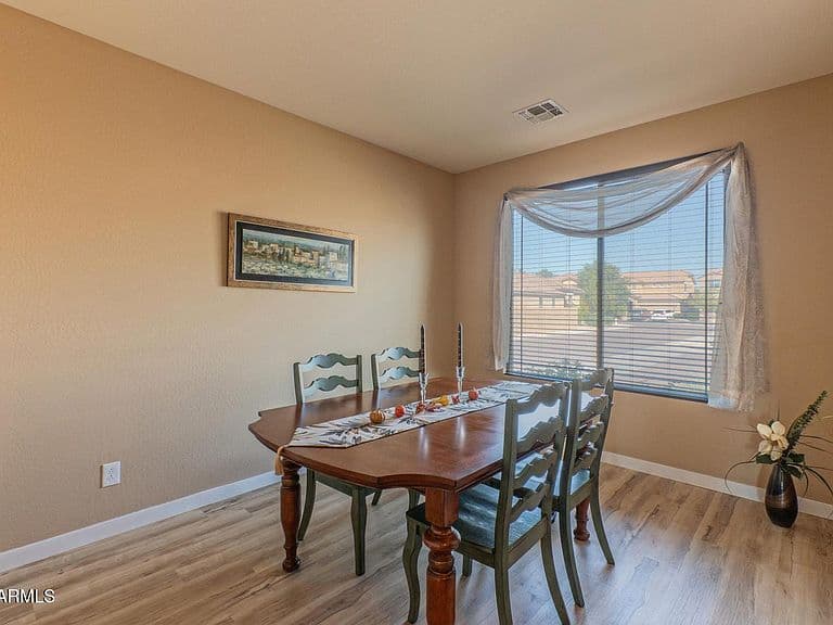4715 W GELDING Drive photo 4