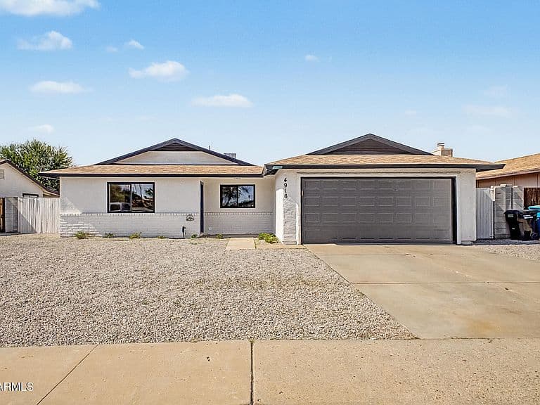 4916 W GROVERS Avenue photo 2