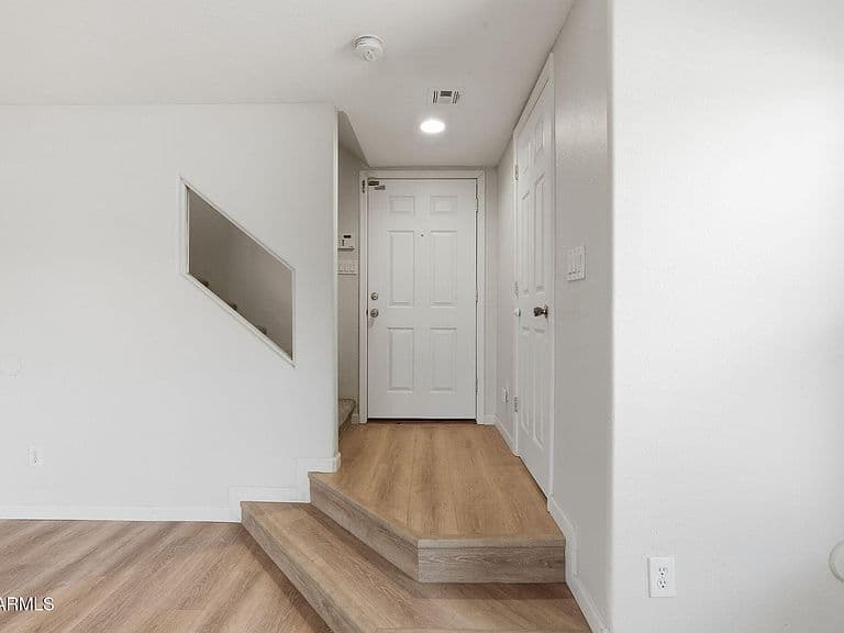 233 S 16TH Street photo 4