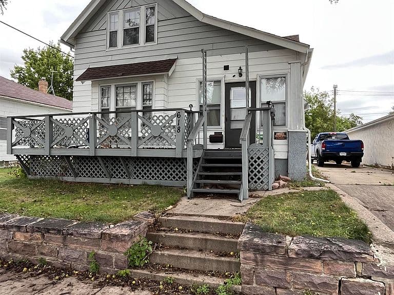 618 W 13th St photo 1