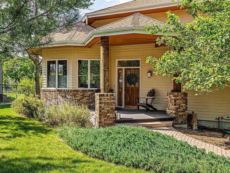 203 Artemos Dr photo 2