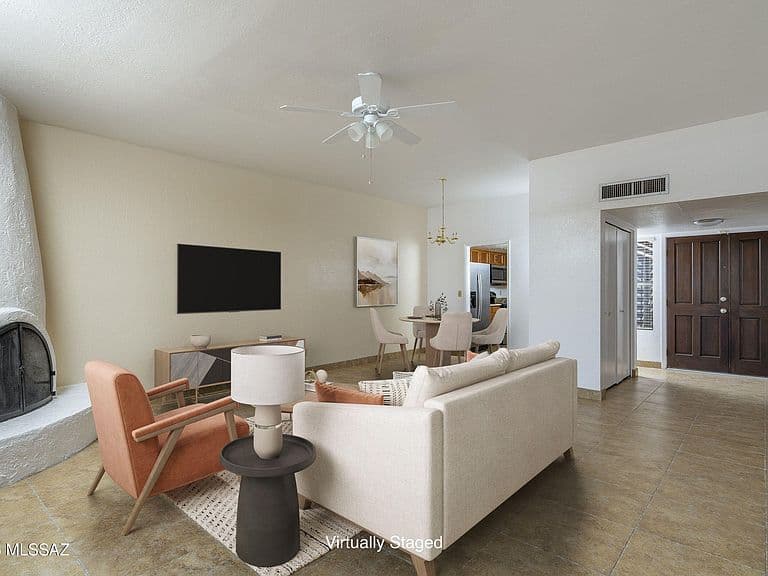 6533 N Foothills Dr photo 5