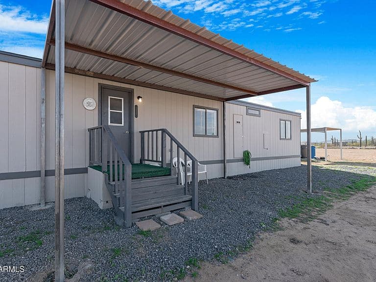 53925 W Stallion Rd photo 5