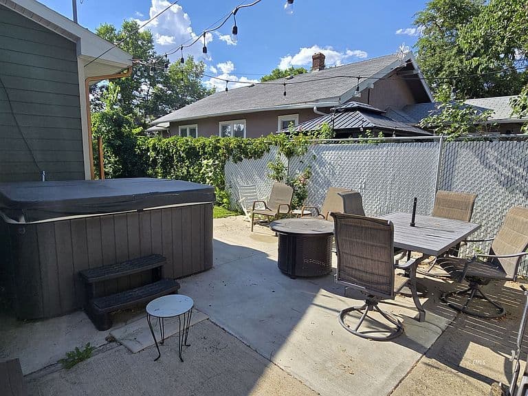 1703 Brisbin St photo 3