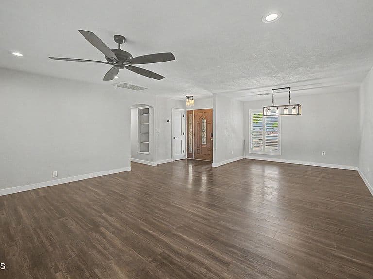 8018 W ACOMA Drive photo 5