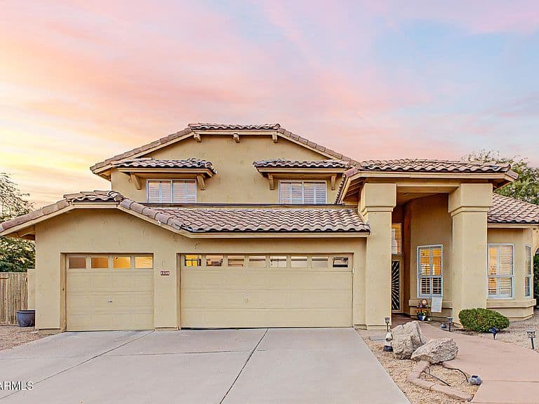 4530 E RANCHO LAREDO Drive photo 2