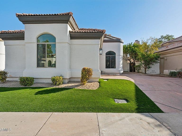 8133 E CORTEZ Drive photo 2