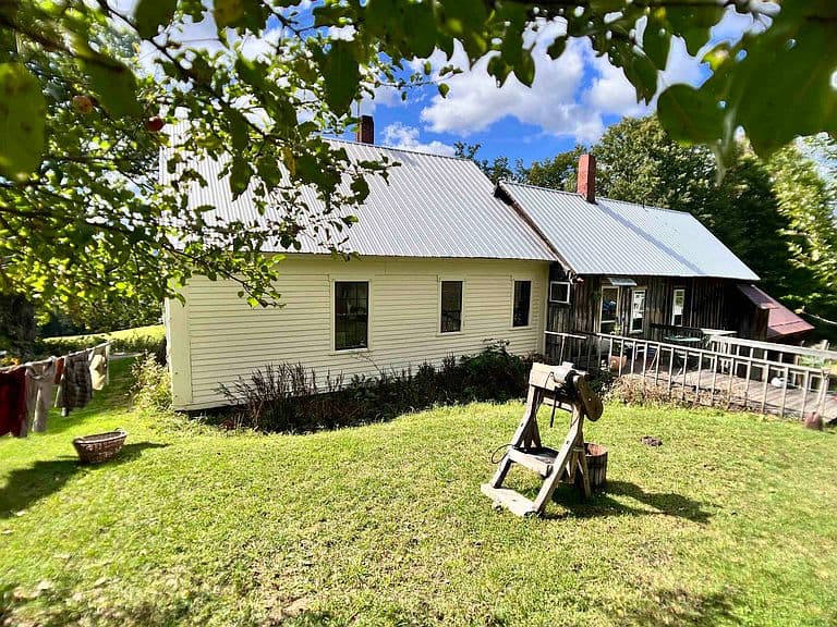 575 Somers Road photo 2