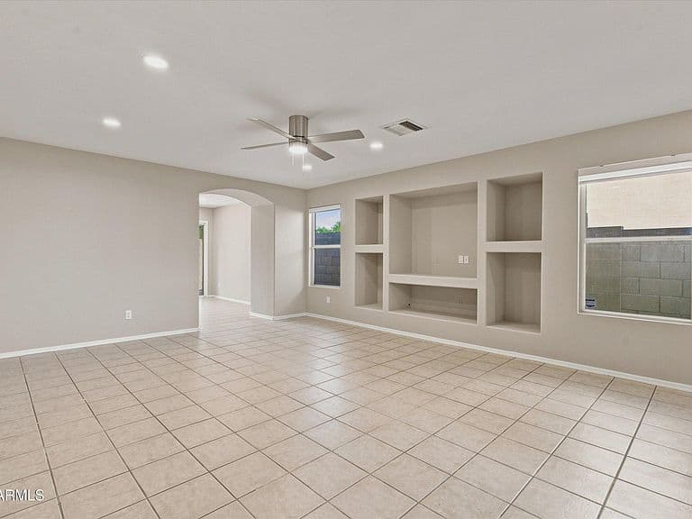 15322 W EVANS Drive photo 4