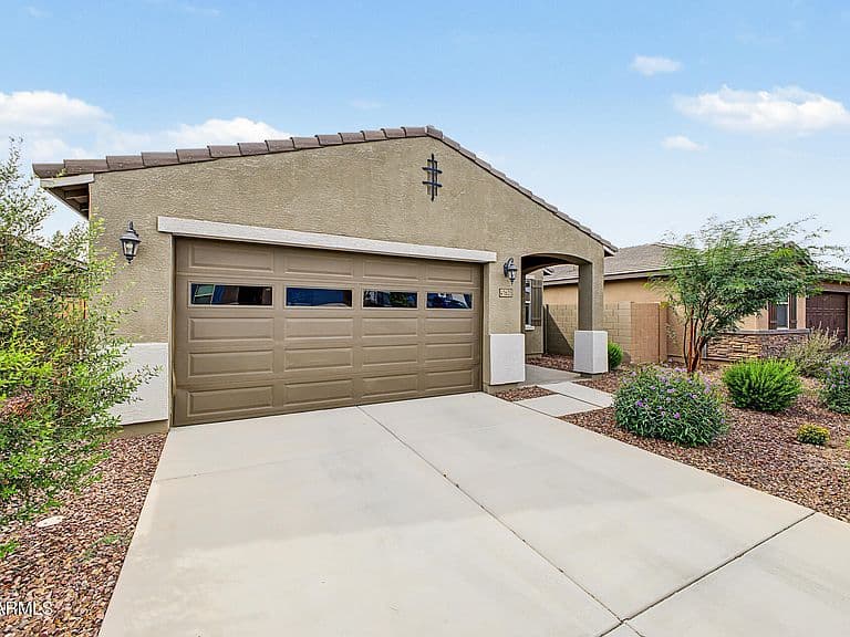 41605 W SONORAN Trail photo 2