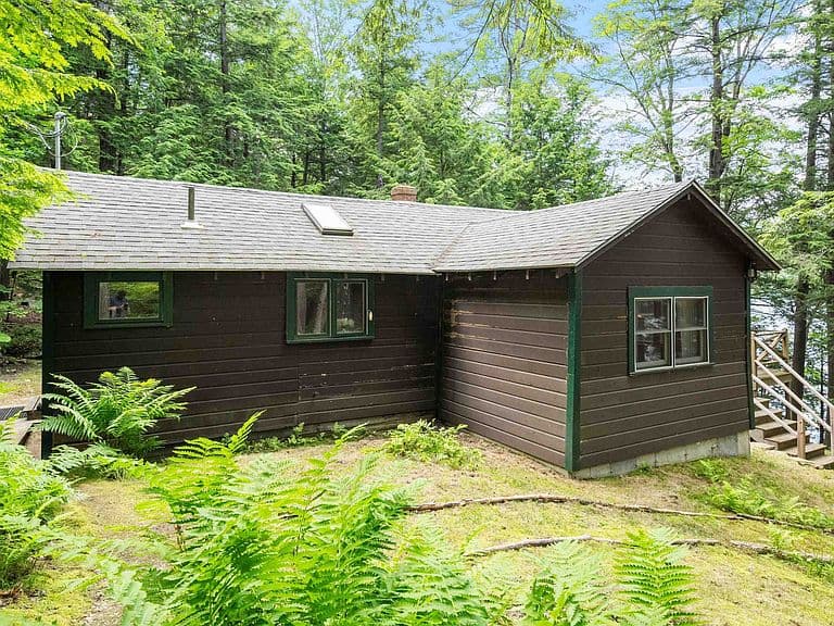 15 Hemlock Way photo 2