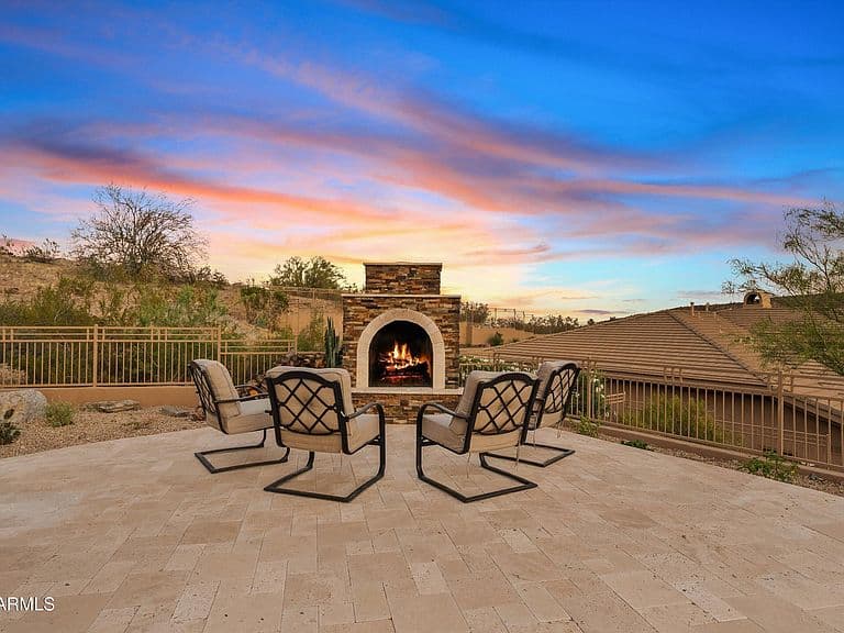 549 E MOUNTAIN SAGE Drive photo 5